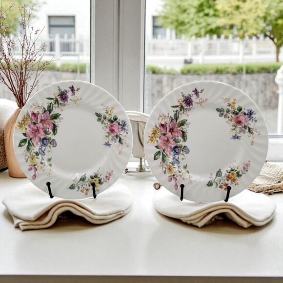 Royal Doulton Arcadia Salad Plates 8” Floral English Fine Bone China Set of 2 - Picture 1 of 7